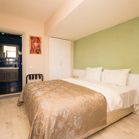 Seven Art Feslegen Apartment Bodrum